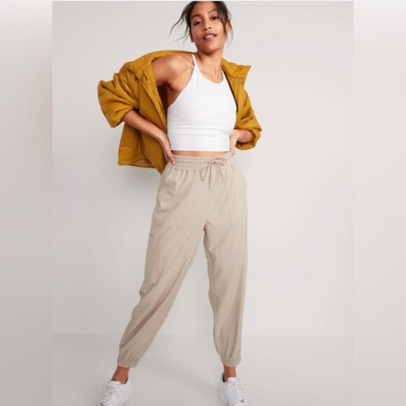 Old Navy Pants - Old Navy SleekTech Pull-On Cargo Jogger Pants Tan Women’s Medium